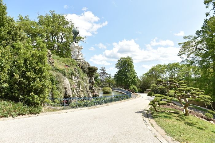 Bemerkenswerte Gartenviiste und Brunnen, die unter Denkmalschutz stehen oder Werke des Bildhauers Biterrois Injalbert zeigen...