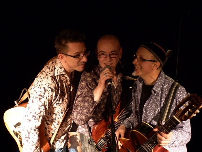 Ce trio de musiciens sillonne tout l’hexagone en rendant un vibrant hommage  à Mosieur Serge Gainsbourg