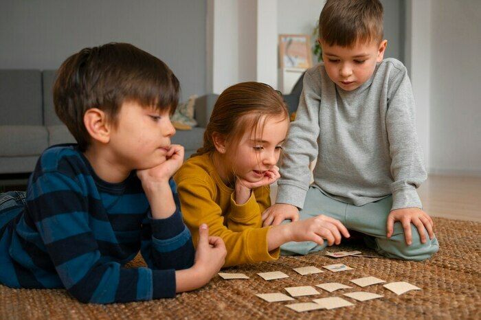 Viens découvrir une sélection de jeux pour s'amuser seul, en famille ou entre amis