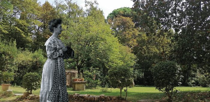 Von den Eigentümern des Ortes kommentierte Tour zur Entdeckung eines Belle Epoque Gartens im Herzen der ländlichen Provence. Eine grüne Lounge, immer noch in dem Zustand, von Beatrix de Cast entworfen