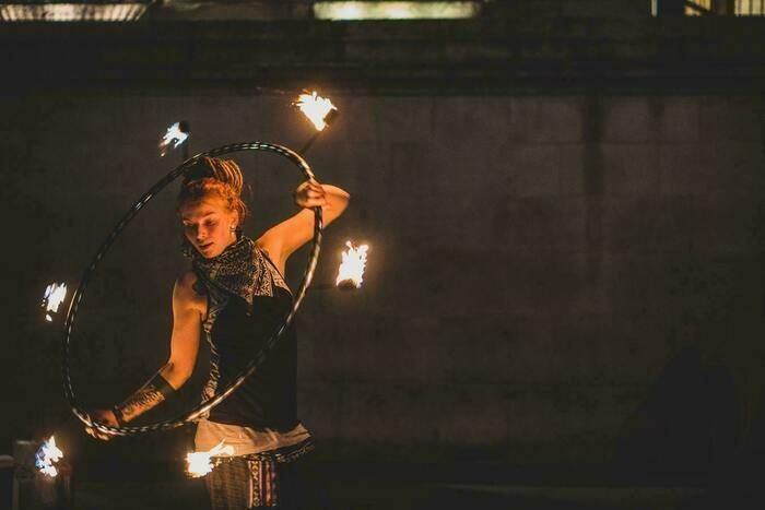 Une exposition interactive et ludique qui plonge les visiteurs dans le bouillonnement créatif du cirque contemporain