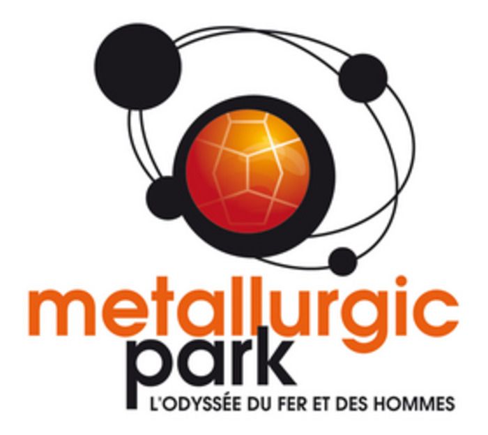 L’équipe de médiation du Signe se déplace à Metallurgic Park pour faire découvrir la technique d’impression de la sérigraphie.