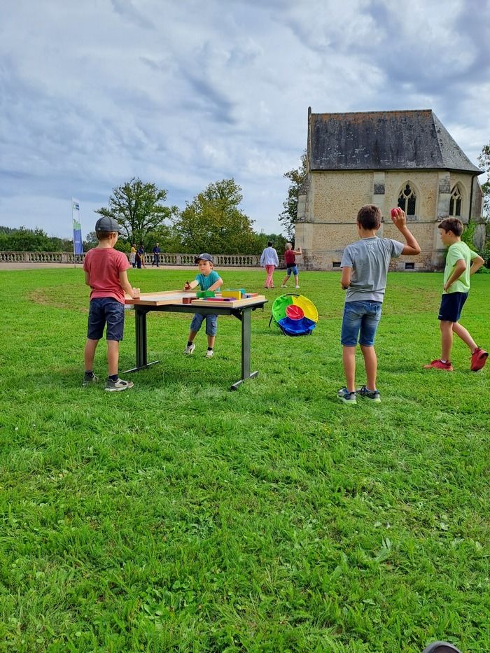 Jeux grand format en plein air.