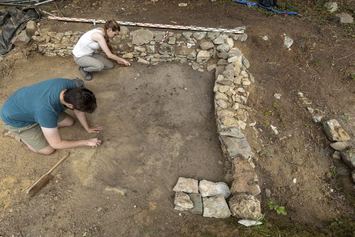 Une fouille archéologique au cœur d'un site potier millénaire