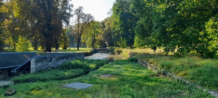 Les 62 hectares du parc Jean–Jacques Rousseau représentent une partie d’un vaste ensemble conçu dès 1763 par le marquis René–Louis de Girardin. Celui-ci s’inspire librement des écrits de Jean–Jacques…