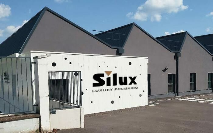 La Mission Locale de Lure Luxeuil Champagney organise une visite de l'entreprise SILUX filiale du Groupe SILVANT, acteur de l’univers du luxe