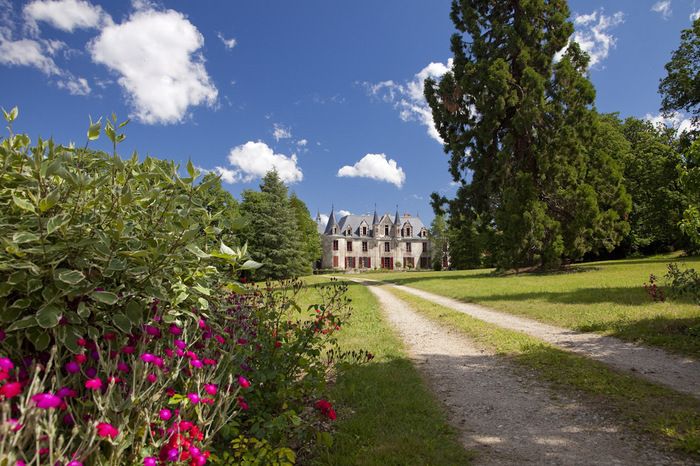 Geführte Besichtigungen des Schlossparks von Nesmy