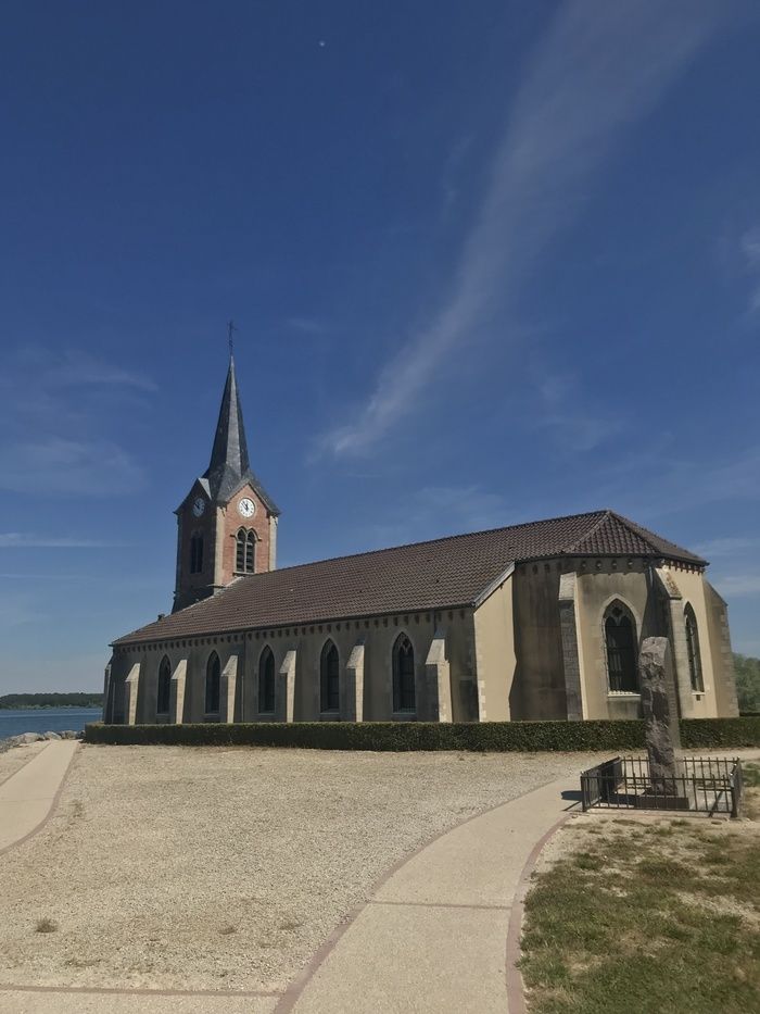 L'artiste plasticienne CanB présentera ses œuvres dans le cadre de sa résidence artistique à l'église de Champaubert.