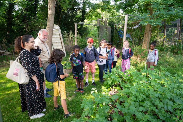 Die Vereinigung der Gartenleute empfängt Sie in ihrem gemeinsamen Garten für eine sensorische Entdeckung des Ortes.