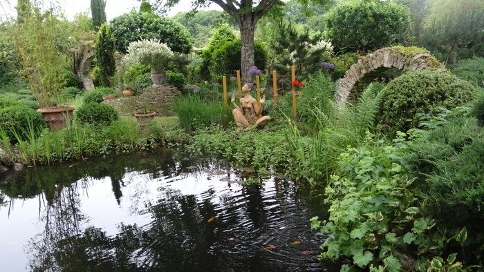 Besuchen Sie diesen «Tempel, der der Natur gewidmet ist», der gleichzeitig ein naturalistischer Garten japanischer Inspiration und ein kosmischer Garten ist. Anlässlich des Rendezvous in den Gärten 20