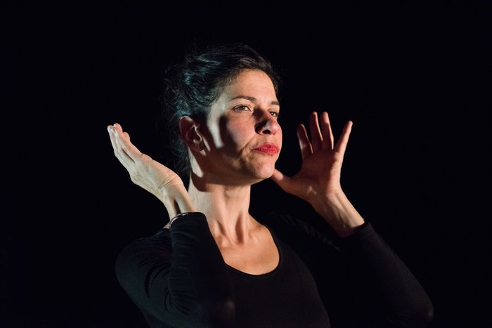 Spectacle de conte jeune public à partir de 6 ans par la conteuse Marion Lo Monaco, dans le cadre des Diseurs d’Histoires 2020.