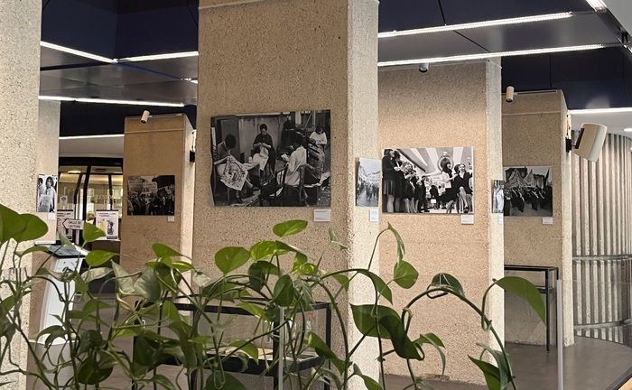 "Femmes en lutte !" est une exposition photographique qui retrace le combat des femmes pour la défense de leurs droits et l’amélioration de leurs conditions de travail à partir d’images de grèves et …