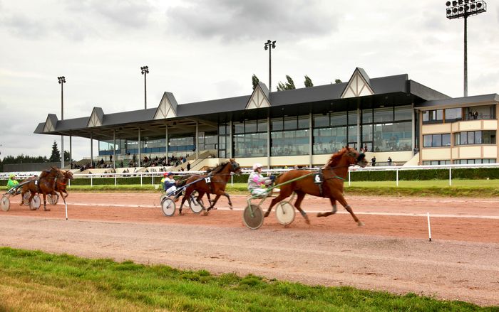 L’hippodrome de Lisieux rouvre ses portes le samedi 16 mars pour la première réunion de sa saison 2024.