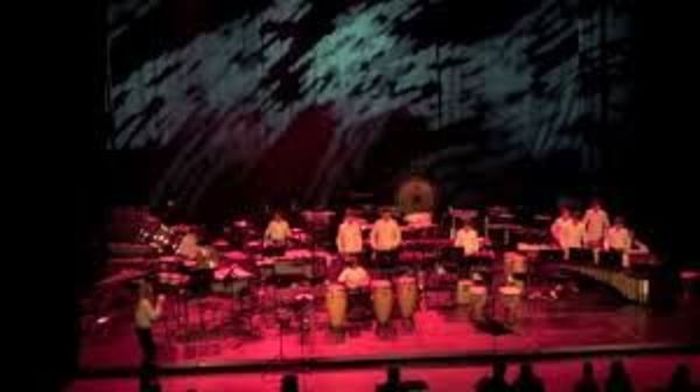 Les percussions de la métropole vous emmènent vers d'autres mondes.