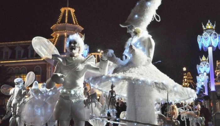 Des jouets à taille humaine viendront illuminer le centre-ville pour le plus grand bonheur des petits, mais aussi des grands !