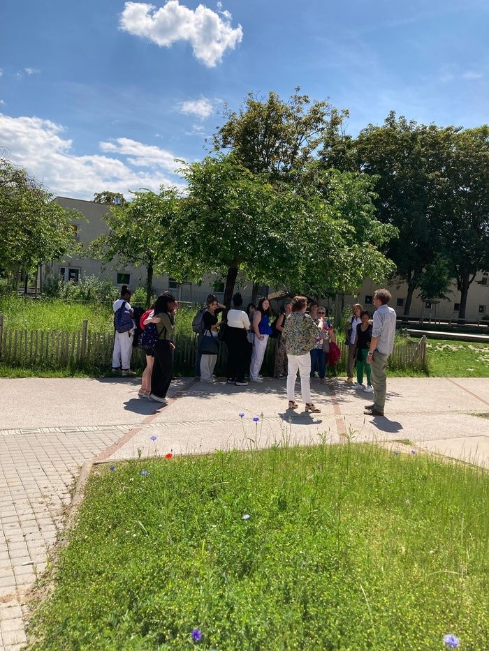 Die Sekundarschüler des Lycée des métiers André Siegfried in Haguenau besuchen den Albert-le-Grand-Schulkurs in Straßburg. Sie werden bei einer Präsentation des Ganges des lebenden Hofes sitzen ...