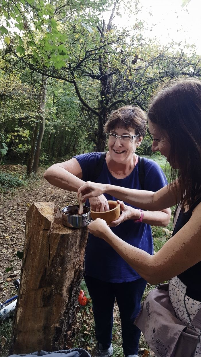 Une découverte des plantes du parc ponctuée de petits « grignotages sauvages »