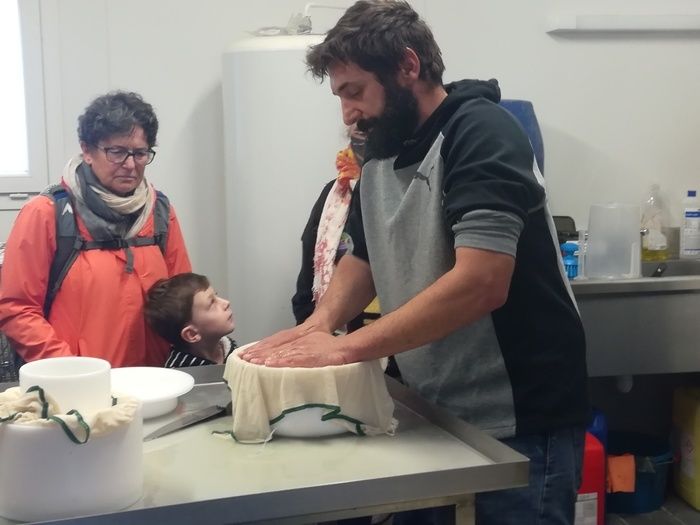 Venez découvrir  le métier de berger à Blanquefort mais également en estives via la diffusion d'une vidéo explicative dans la Vacherie.