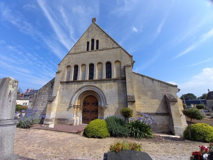 A travers cette visite, vous découvrirez les origines d'Hermanville-sur-mer, l'histoire de son château, aujoud'hui disparu, celle de l'église Saint-Pierre ainsi que du Manoir de Prébois.