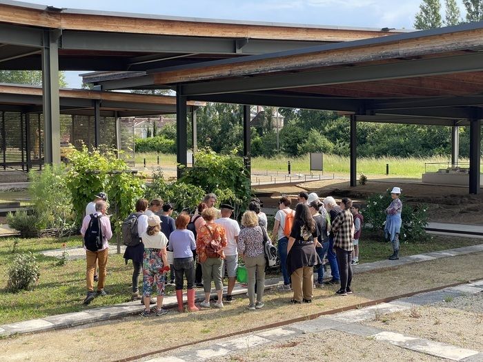 "ELUSA Antike Hauptstadt" organisiert diese Veranstaltung in Zusammenarbeit mit den Elusates Wanderern. Entdecken Sie die Natur von Eauze, wo das Wasser, der Baum und die Gärten die Schatzkammer eines