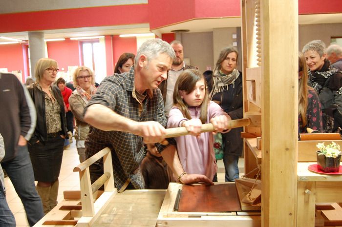 Atelier créatif et pédagogique d’initiation à l’imprimerie proposé par Eric Gandit, Association «Les Animalices»