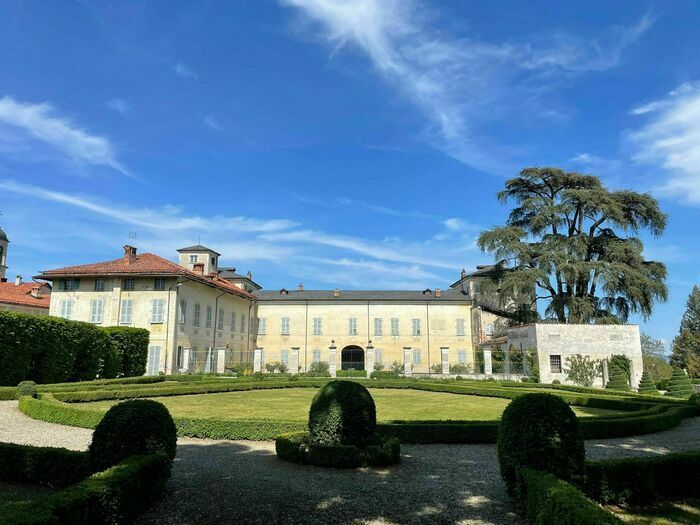 Guided tour of Margarita Castle Park