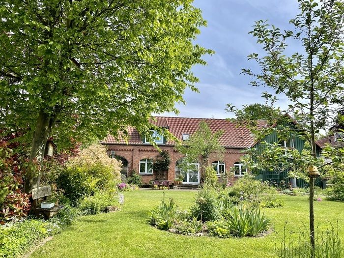 Bienenfreundlicher Garten der Familie Mainka