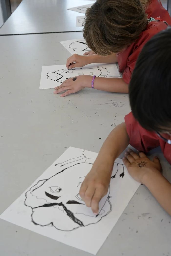 Chaque deuxième dimanche du mois, de 16h à 17h30, le musée vous propose un atelier à vivre en famille !