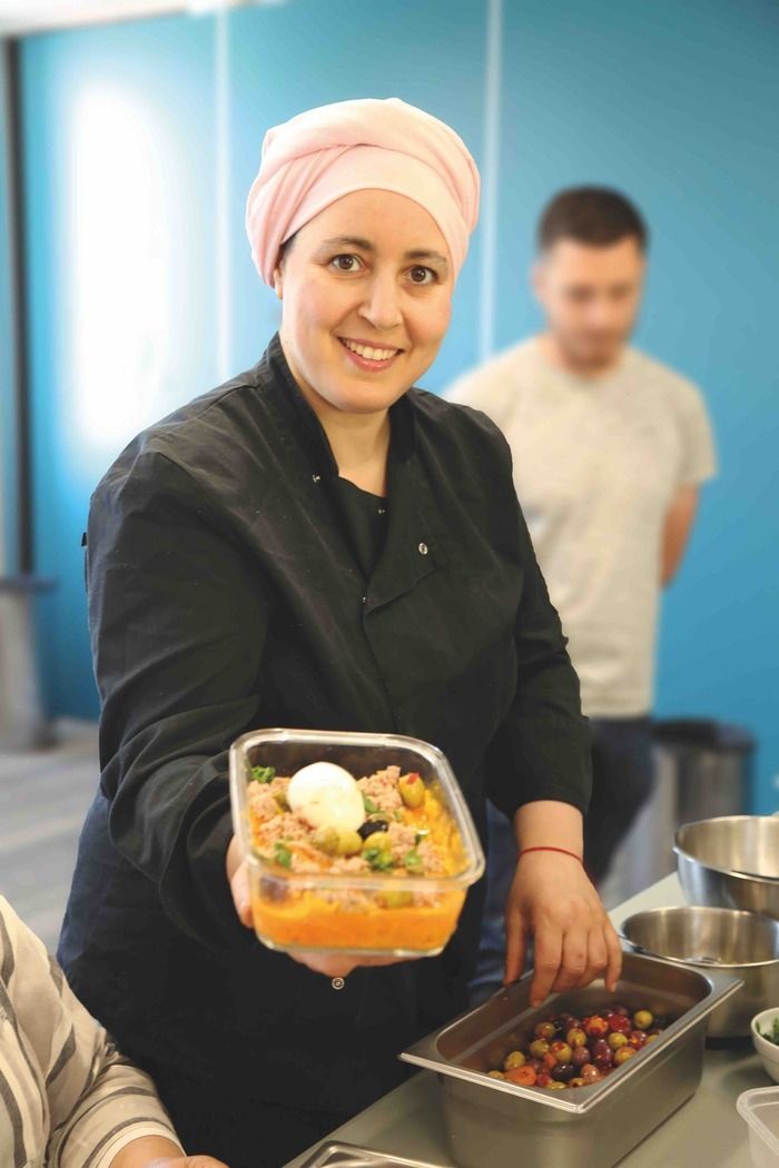 Avec la cheffe cuisinière Miéline, apprenez à préparer des plats traditionnels. N'oubliez pas vos contenants pour repartir avec vos préparations.