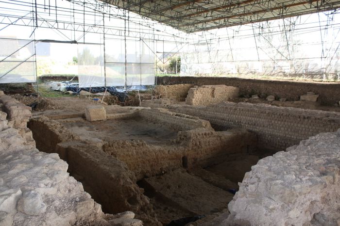Un week-end pour découvrir les métiers d'archéologue ou de régisseur des collections : visites des réserves, initiations à l'archéologie, visites virtuelles du Colisée...