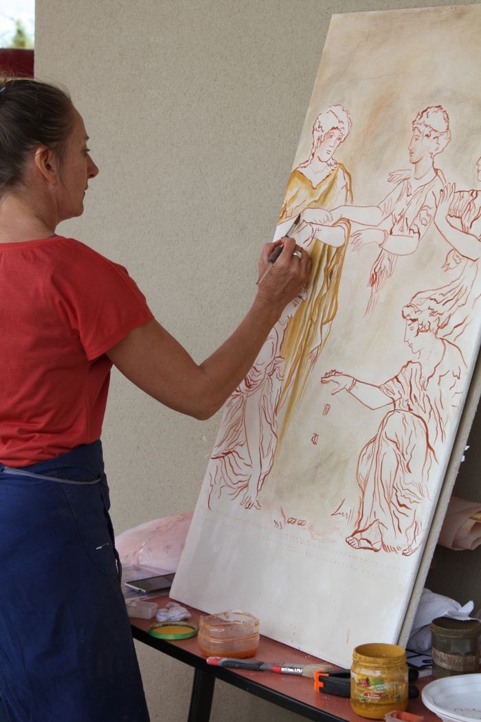 Découvrez la technique de la fresque antique, peinture à base de terre d’ocres sur enduit frais, et échangez avec une spécialiste des techniques picturales anciennes.