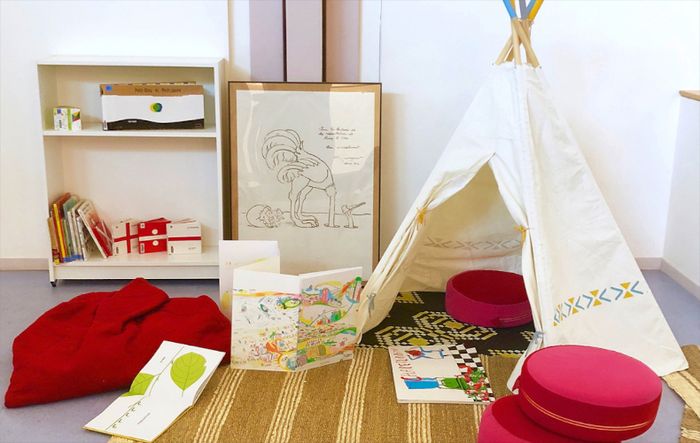 Lectures en famille dans l'intimité chaleureuse de tipis.

Doudous acceptés.

Public tout-petit