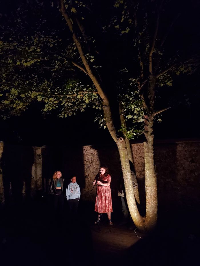 Comme le veut la légende, les loups-garous prennent le pouvoir les soirs de pleine-lune et les Murs à pêches ne sont pas épargnés !