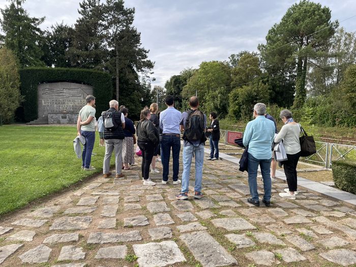Samedi 19 et dimanche 20 septembre à 15h, le Mémorial Ascq 1944 vous propose un parcours guidé dans les rues d'Ascq sur les lieux marquants du Massacre d'Ascq.