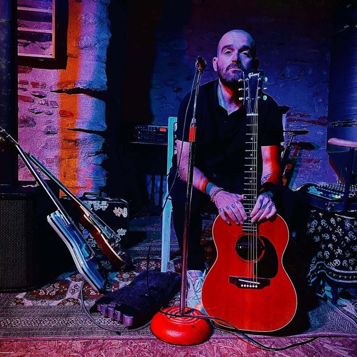 Les concerts du jeudi de la Fabrica Vélo, c'est la culture accessible à tous.tes en milieu rural ! Boissons sans alcool et bières artisanales faites maison, restauration sur place maison. PAF 3€