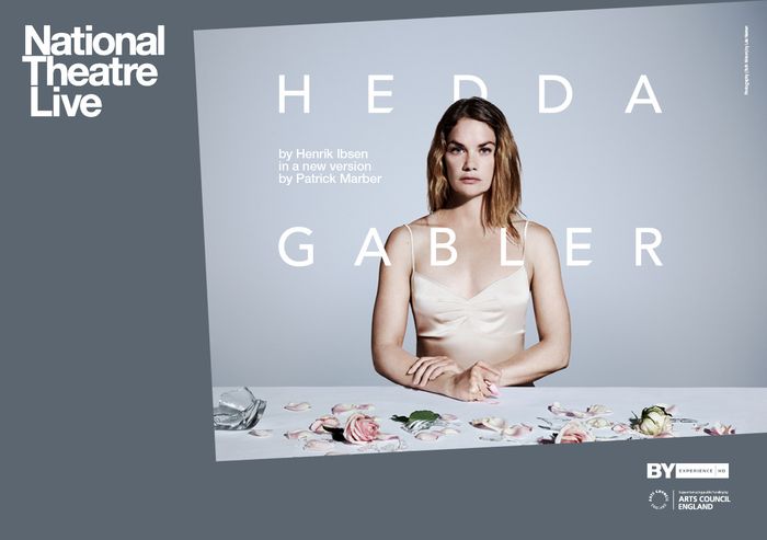 Ruth Wilson inteprète Hedda Gabler, célèbre héroïne d'Henrik Ibsen, dans une mise en scène d'Ivo van Hove.