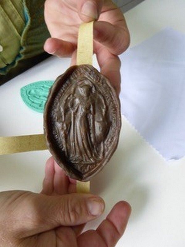 Atelier de fabrication d'un sceau médiéval