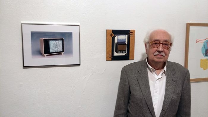 P. Restany le définit comme un « réaliste de la communication » Son travail autour des médias fait parti de l’exposition Grand(s) Ecran(s) organisée par le galeriste Pascal Gabert et Robert Bonaccorsi