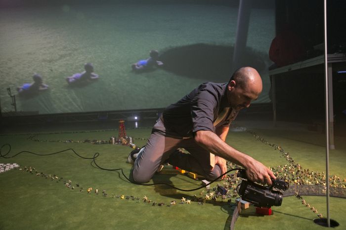 Le festival Chantiers d’Europe programme le spectacle Birdie de la compagnie catalane dans sa mission de faire découvrir artistes et compagnies venus de pays peu représentés sur les plateaux français.