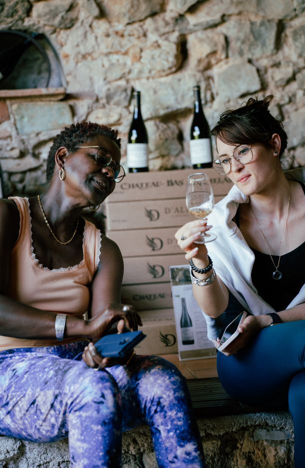 À 20 minutes de Montpellier, relevez les 4 défis du vin au Château Bas d’Aumelas ! Dégustations à l’aveugle, jeux d’arômes et défis sensoriels pour une expérience ludique et conviviale !