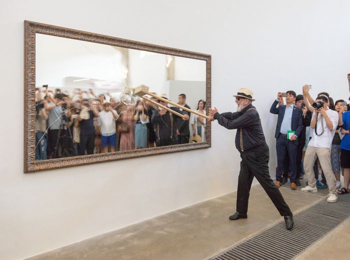 Nous accueillons Michelangelo Pistoletto, artiste phare du panorama international qui poursuit aujourd’hui sa recherche au sein de la Città dell'Arte.