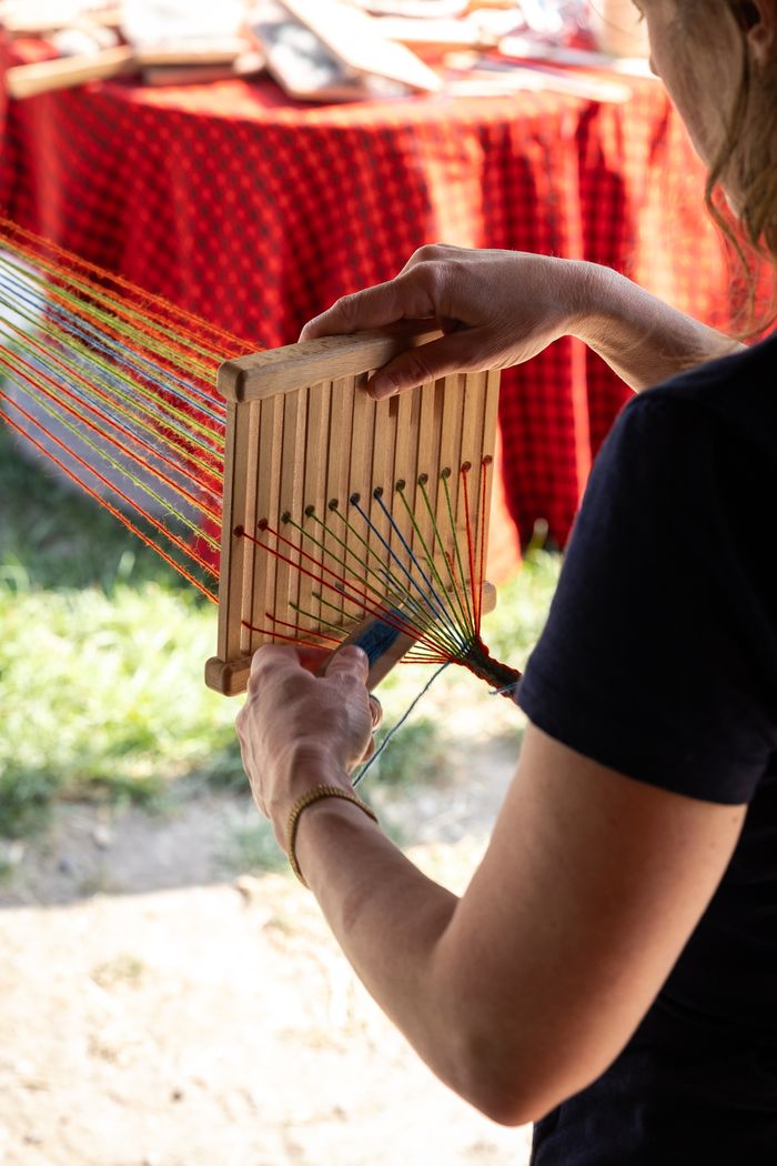 Lors de cet après-midi, découvrez les vêtements des Gaulois et des Romains à travers plusieurs activités.