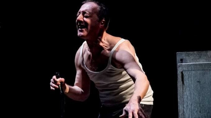 Ce soir, l'Institut propose ce intéressant spectacle de Salvatore Arena consacré à la vie de Giuseppe Gulotta.