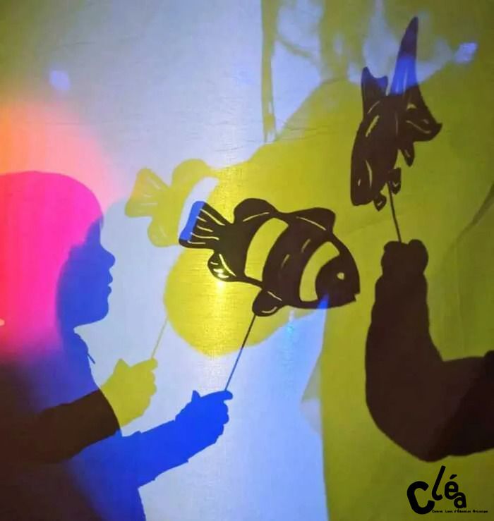 Les artistes de la "Mécanique du Fluide" vous invitent à un temps de découverte à partager entre enfants et parents pour inventer ensemble un fabuleux monde sous-marin.