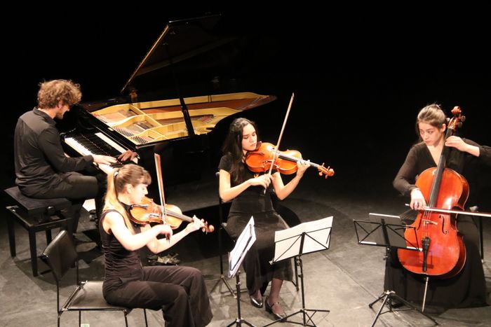 Premier des trois rendez-vous réservés aux grands élèves afin de leur permettre de présenter un programme de musique de chambre en public.