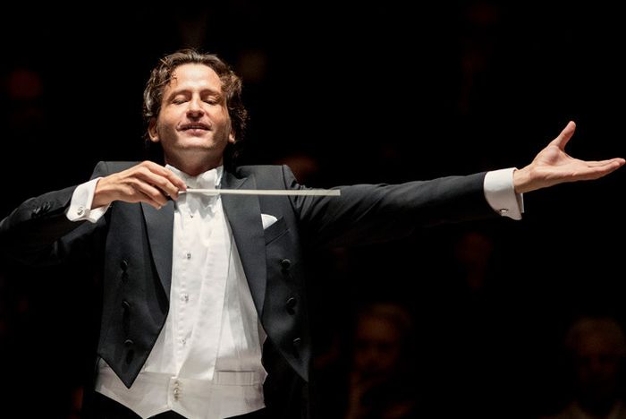 Gustavo Gimeno / Orchestre Philharmonique de Luxembourg