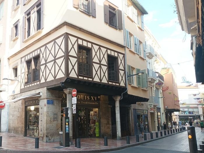 Fenêtres et balcons, dedans et dehors