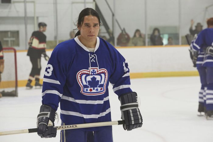 Adapté du roman primé de Richard Wagamese, ce film émouvant lève le voile sur l’histoire sombre des pensionnats autochtones du Canada et sur la résilience des peuples autochtones.