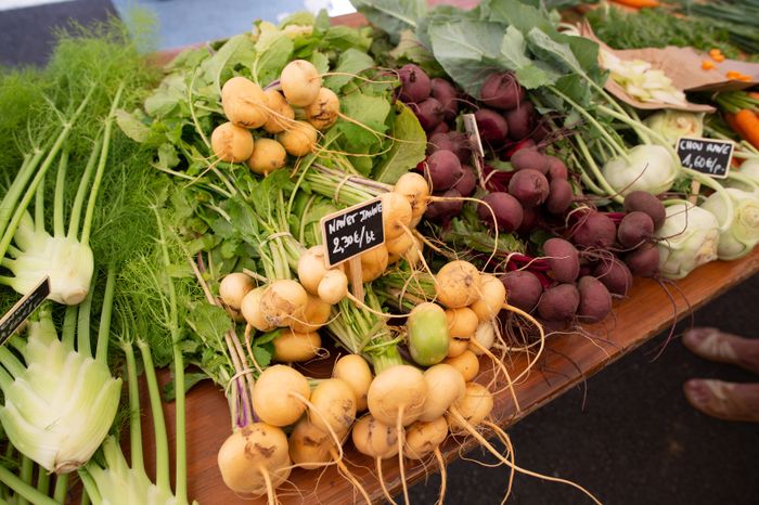 Venez rencontrer des producteurs au marché fermier du CIVAM le dimanche 17 novembre : l'occasion d'acheter produits maraîchers et laitiers, viandes, pains, miel, ... directement au marché !