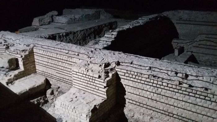 Un spectacle de son et de mapping vidéo fait revivre les vestiges du Forum et l'artiste ORé propose des initiations au graff.